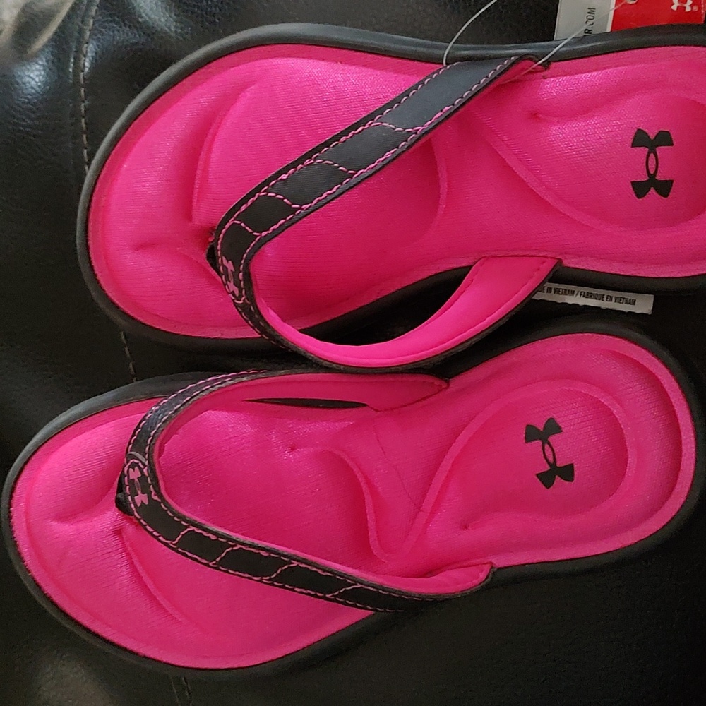 Under armour flip flops